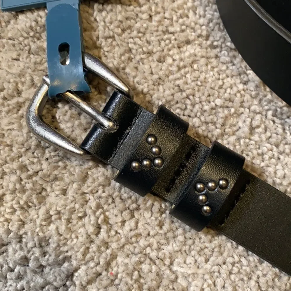 Women’s Black Belt with Silver Buckle & Silver Detail Size L NWT